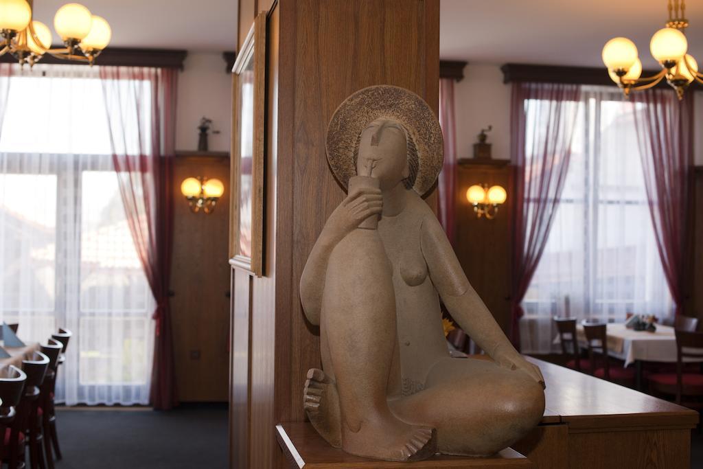 Hotel Hajcman ชิดาร์ นัด ซาซาโว ภายนอก รูปภาพ